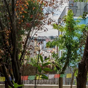 Lost :: Avenida House , Lizbona Portugalia