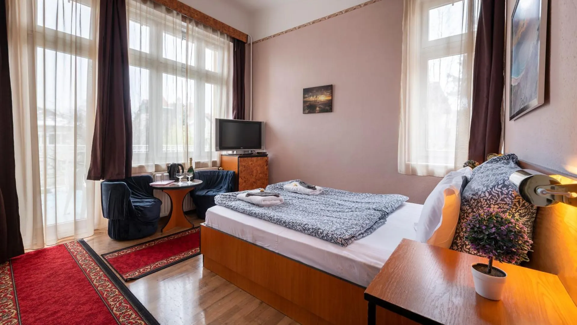 Hotel Kristal Gellert Hill Budapeszt