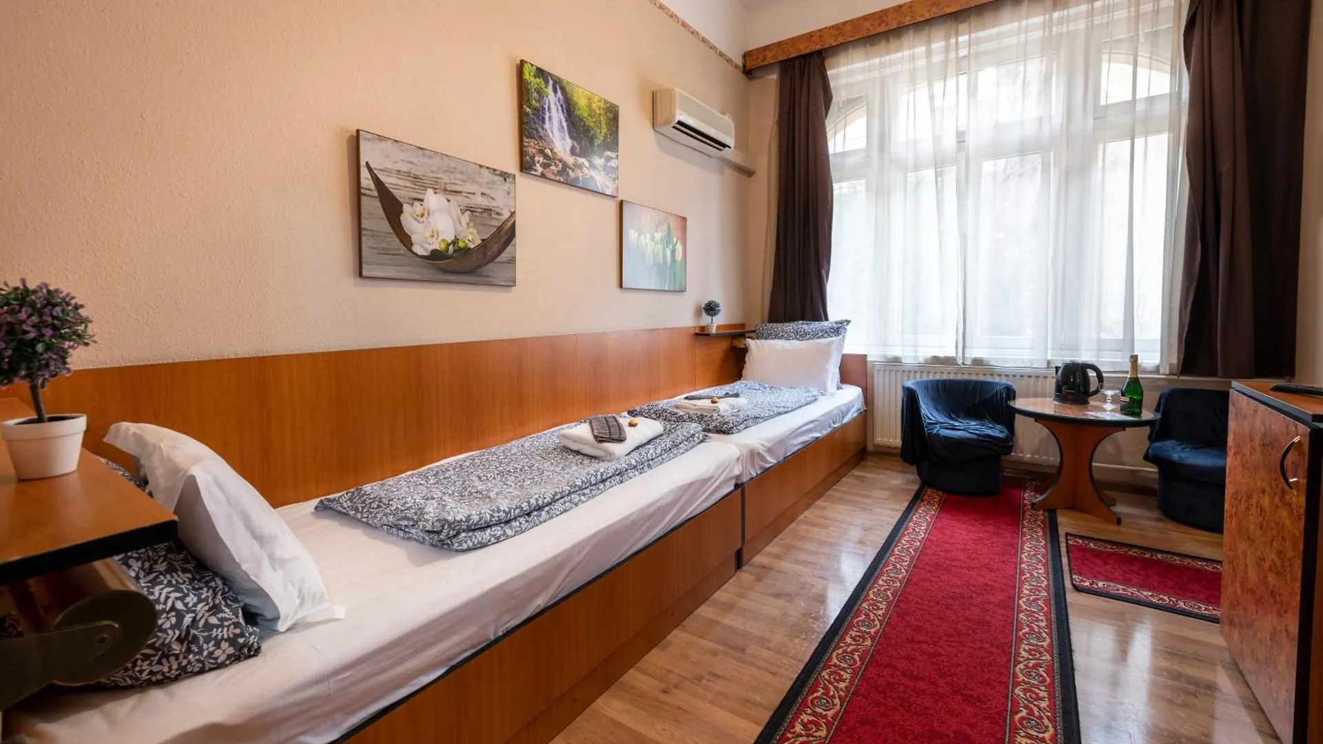 Hotel Kristal Gellert Hill Budapest 0*,  Hungary